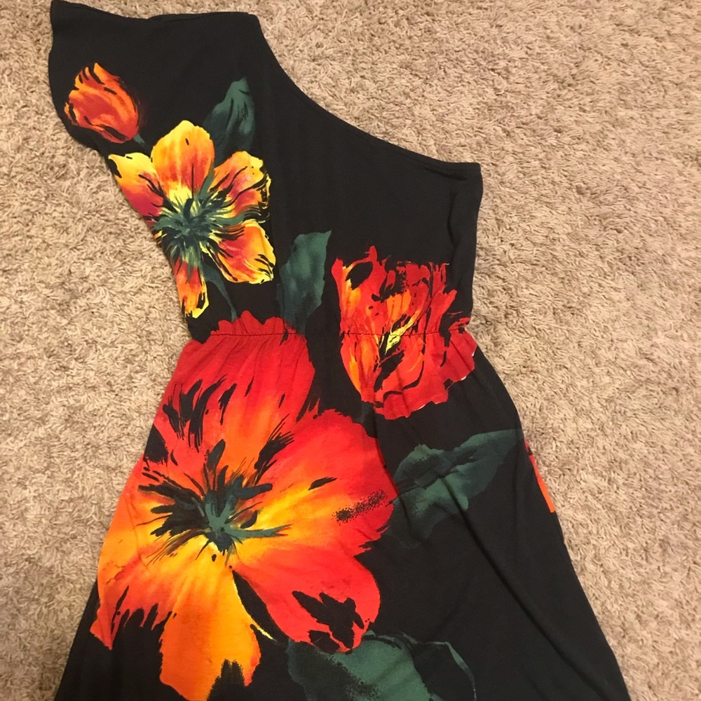 Black One Shoulder flowery/bright dress